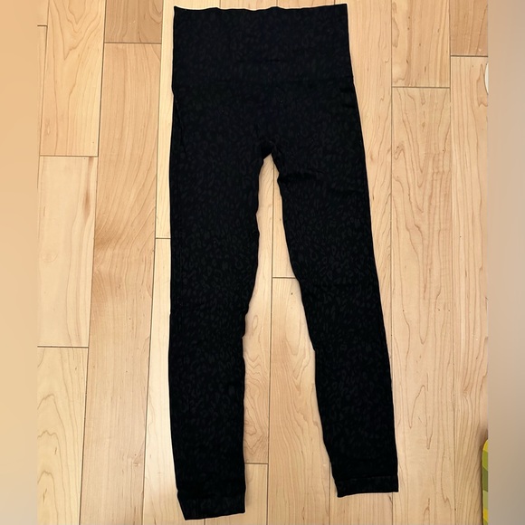 Spanx Seamless Leopard Leggings - Picture 2 of 5